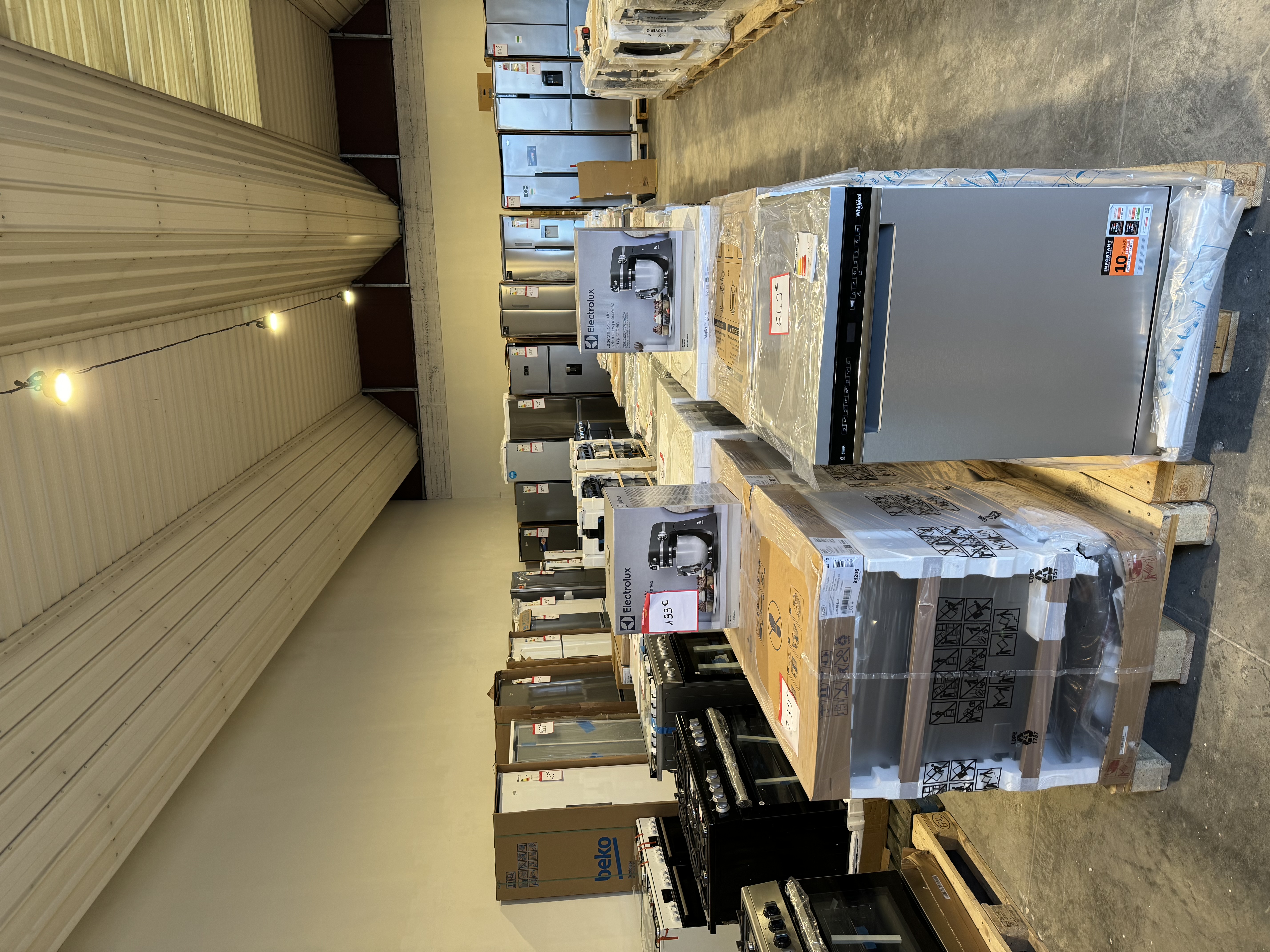 Intérieur du magasin Electro & Co